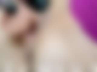 Iwazsoaking's Live Sex Cam Show