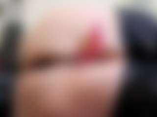 Iwazsoaking's Live Sex Cam Show