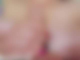 Iwazsoaking's Live Sex Cam Show