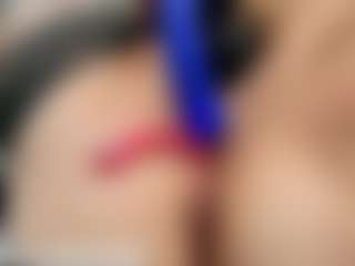 Live cam show with Iwazsoaking - Belly on camwithhim.com