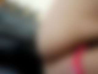 Iwazsoaking's Live Sex Cam Show