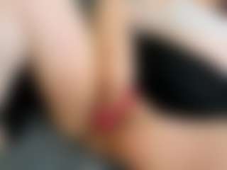 Iwazsoaking MILF webcam performer live streaming