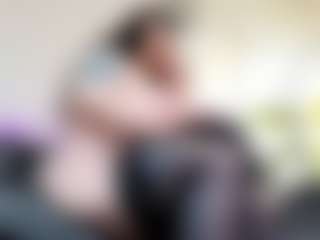Live cam show with Iwazsoaking - Granny on https://playwithruby.com