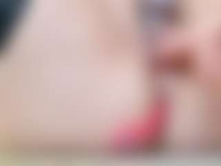 Live cam show with Iwazsoaking - Hairy Pussy MILF on Uber Horny