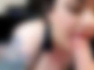 Iwazsoaking's Live Sex Cam Show