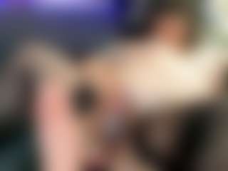 Iwazsoaking's Live Sex Cam Show