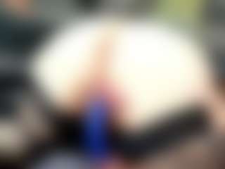 Iwazsoaking's Live Sex Cam Show