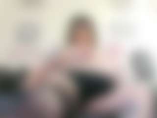 Live cam show with Iwazsoaking - Tattoos Granny on Dolls Live