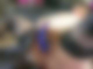Live cam show with Iwazsoaking - Interactivetoy Granny on SpunkLive