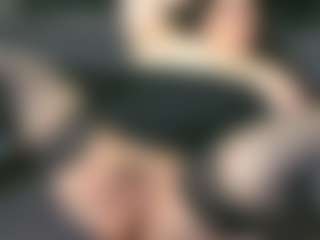 Iwazsoaking's Live Sex Cam Show