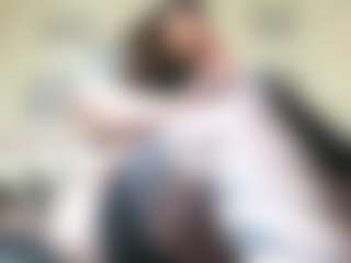 Live cam show with Iwazsoaking - Middle Aged on StripNow