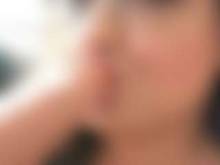 Iwazsoaking's Live Sex Cam Show