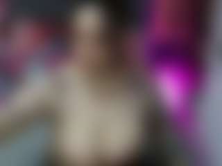 jeenevieve's Live Sex Cam Show