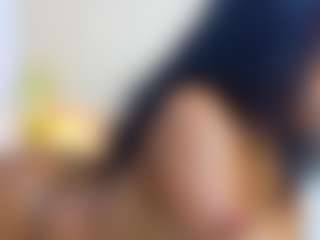 Live cam show with Shamira Spencer - Small Ass on Camsoda