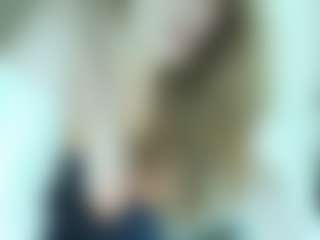 magiceyes MILF webcam performer live streaming