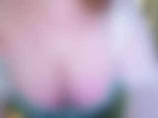 Live cam show with magiceyes - Lush Blonde Hair on dropp.cam