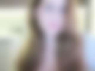 magiceyes MILF webcam performer live streaming