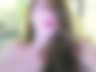 magiceyes MILF webcam performer live streaming