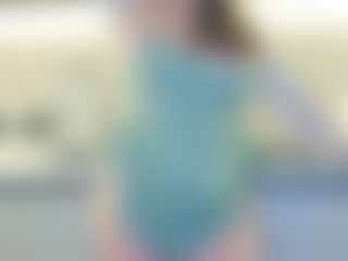 magiceyes MILF webcam performer live streaming