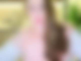 magiceyes MILF webcam performer live streaming