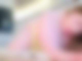 magiceyes MILF webcam performer live streaming