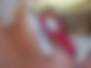 magiceyes's Live Sex Cam Show
