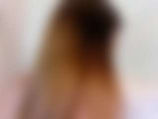 naughty-flower MILF webcam performer live streaming