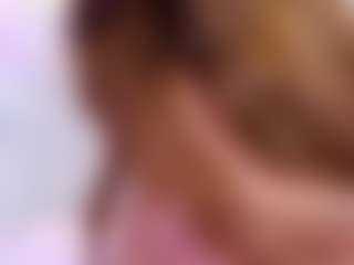 naughty-flower MILF webcam performer live streaming