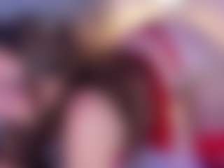 naughty-flower MILF webcam performer live streaming