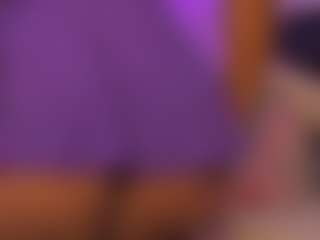Live cam show with emiilyrosee - Ebony on Camming Site | colombia