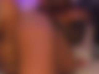 Live cam show with emiilyrosee - Ebony on milfzrlive.com | colombia