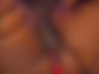 Live cam show with emiilyrosee - Squirt on studioflirtlive.com