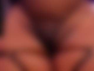 Live cam show with emiilyrosee - Ebony on Camsoda | colombia