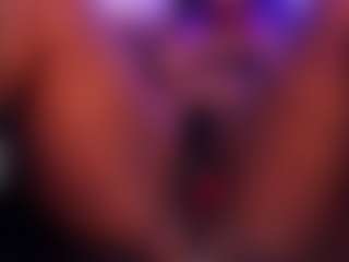 emiilyrosee's Live Sex Cam Show