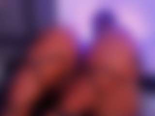 Live cam show with emiilyrosee - Ebony on Camsoda | colombia