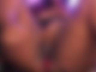Live cam show with emiilyrosee - Black Cum on Camsoda
