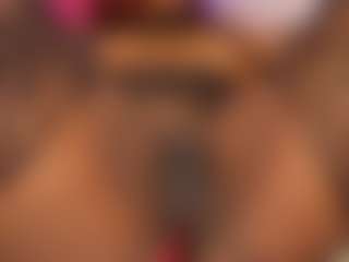 emiilyrosee's Live Sex Cam Show