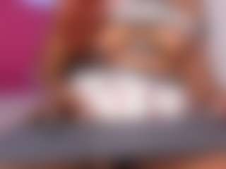 Live cam show with emiilyrosee - Fetish on Milfs Live