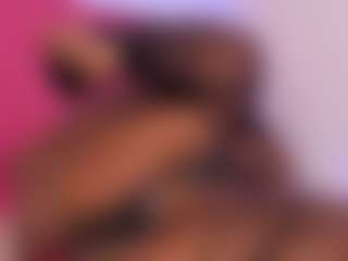 Live cam show with emiilyrosee - Camel Toe on sexylive.show