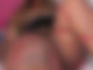 Live cam show with emiilyrosee - Ebony on hrnylive.com | colombia