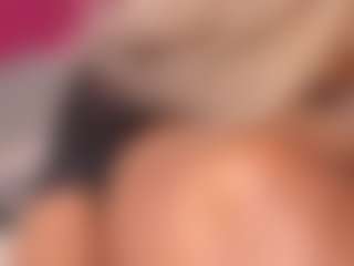 Live cam show with emiilyrosee - Sexwebcam Red Hair on StripNow