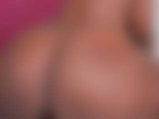 emiilyrosee's Live Sex Cam Show