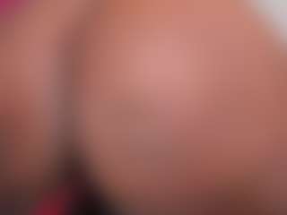 emiilyrosee's Live Sex Cam Show