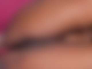 emiilyrosee's Live Sex Cam Show