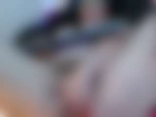 Live cam show with elektra323 - Bedroom Mature on chickslive.net