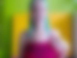 Live cam show with Roxy - Teen (18+) on liverealitysex.com