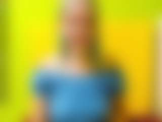 Live cam show with Roxy - Twerk Young Adult on Camsoda