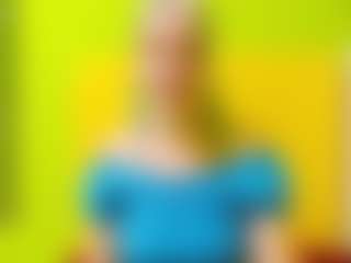Live cam show with Roxy - Lush Blonde Hair on crypto-cams