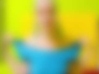 Live cam show with Roxy - Young Adult on Uber Horny