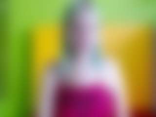 Live cam show with Roxy - Blonde Hair Middle Aged on Camsoda